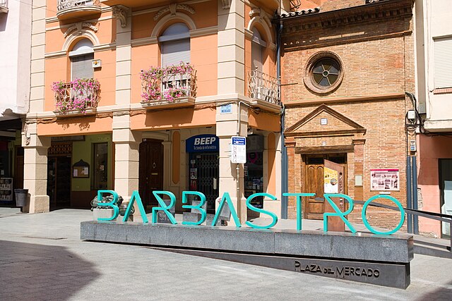 Plaza del Mercado en Barbastro - AESB